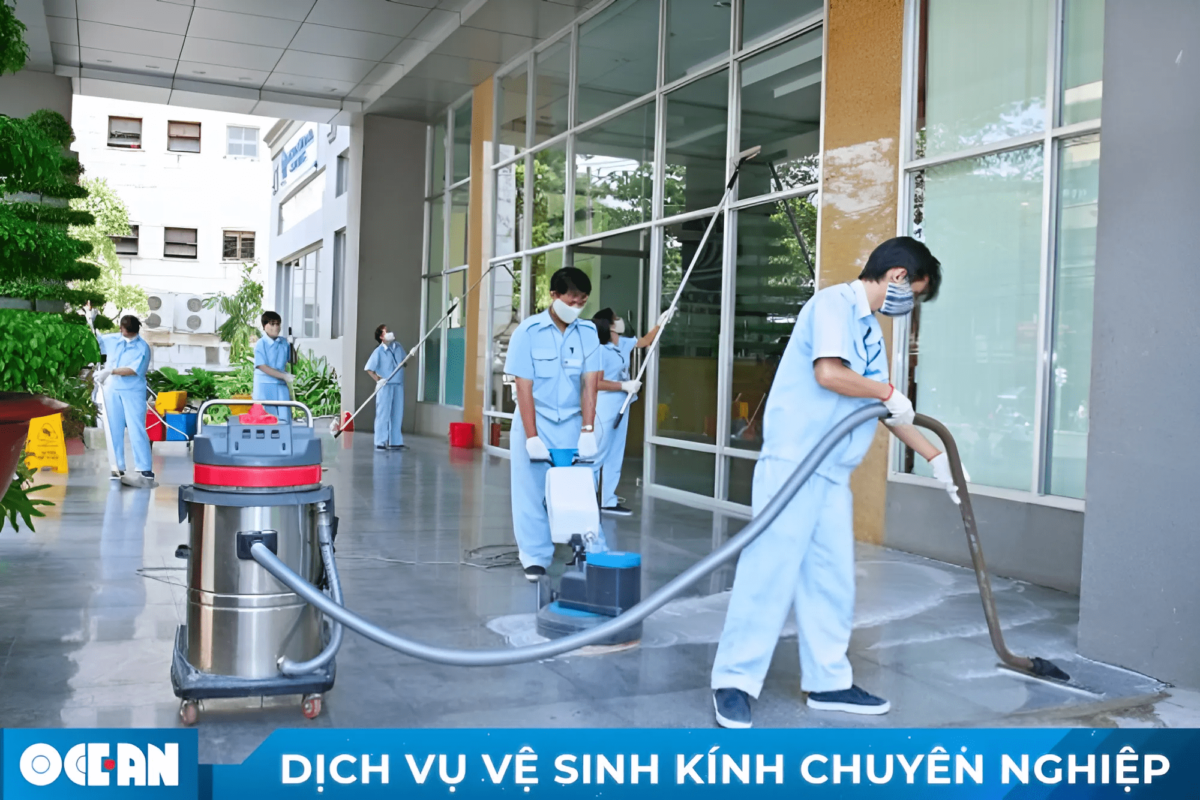 Vệ sinh công nghiệp là gì? Tìm hiểu quy trình thực hiện công việc