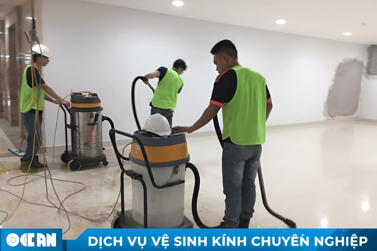 Vệ sinh công nghiệp là gì? Tìm hiểu quy trình thực hiện công việc