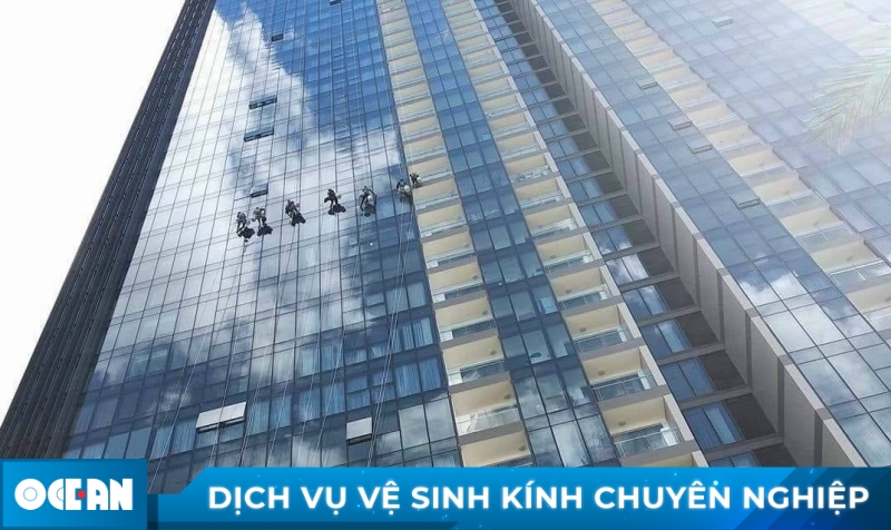 Lợi ích khi vệ sinh cửa kính thường xuyên